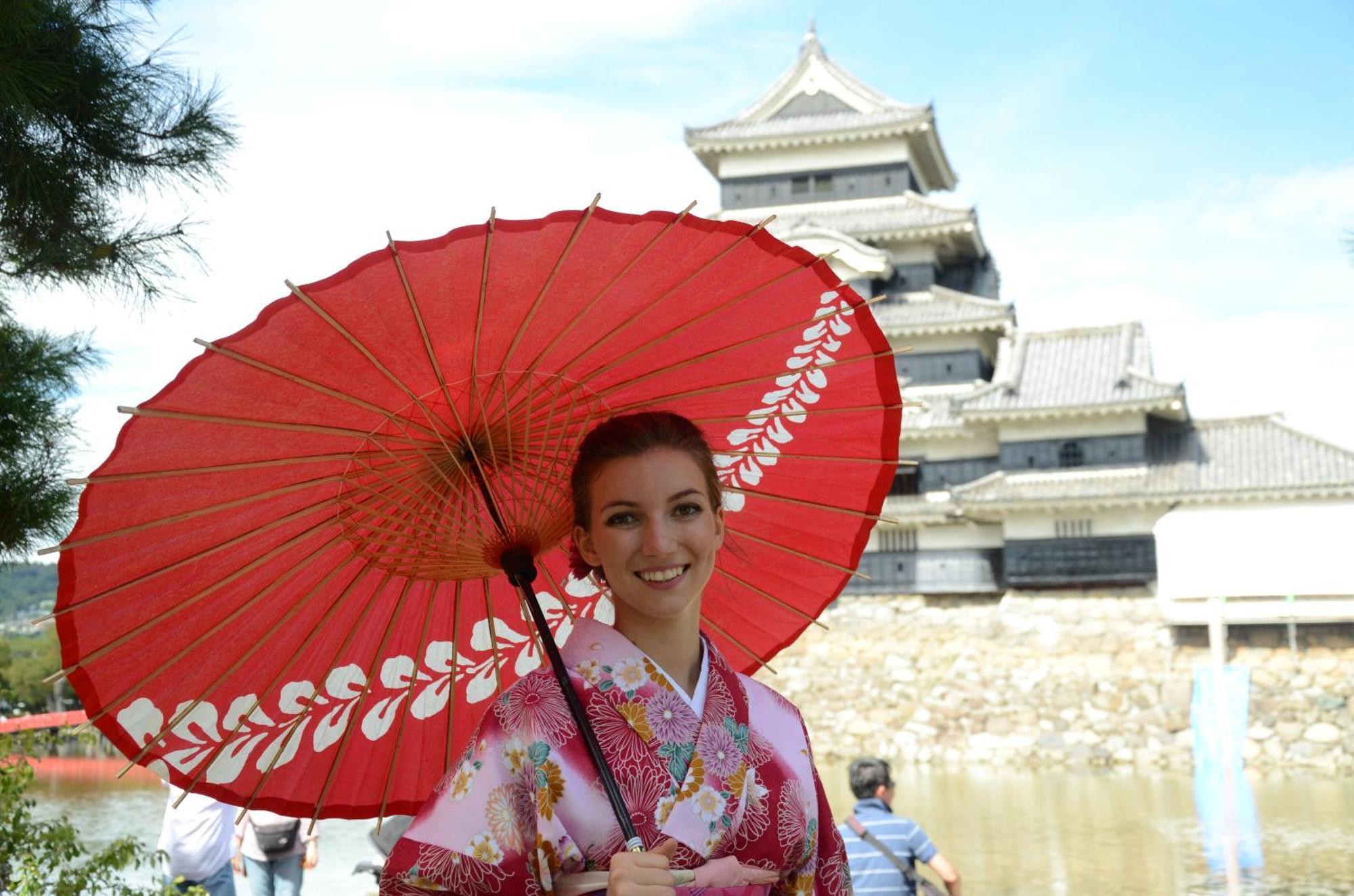 Hotel Montagne Matsumoto Bagian luar foto