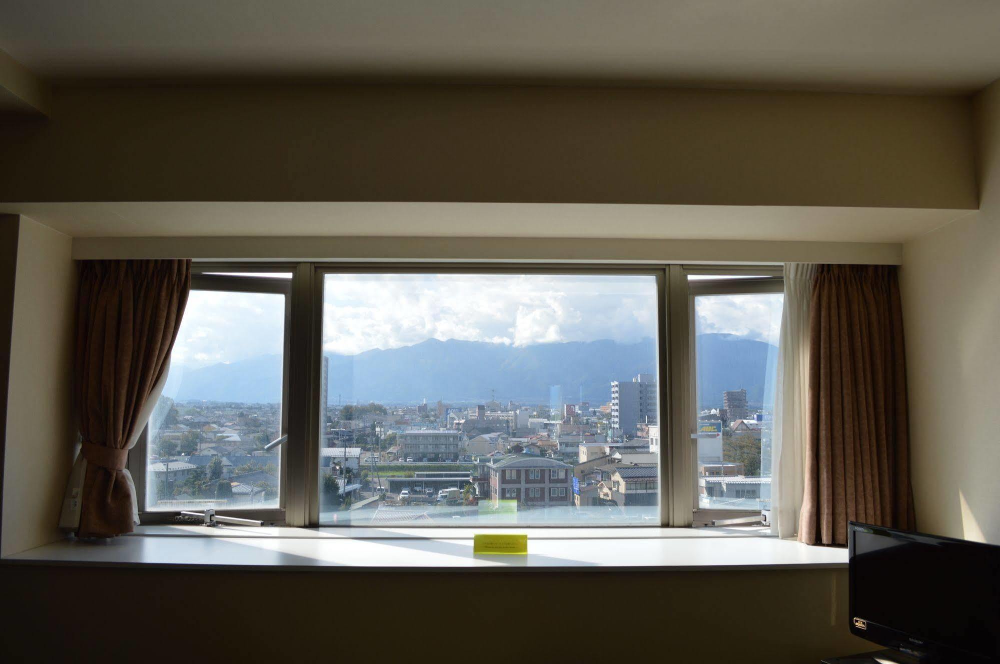 Hotel Montagne Matsumoto Bagian luar foto